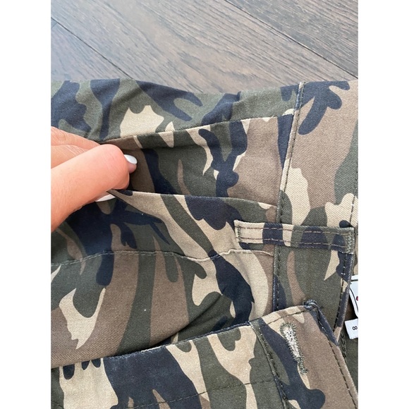 Womens camouflage pants size 8 - Picture 4 of 6